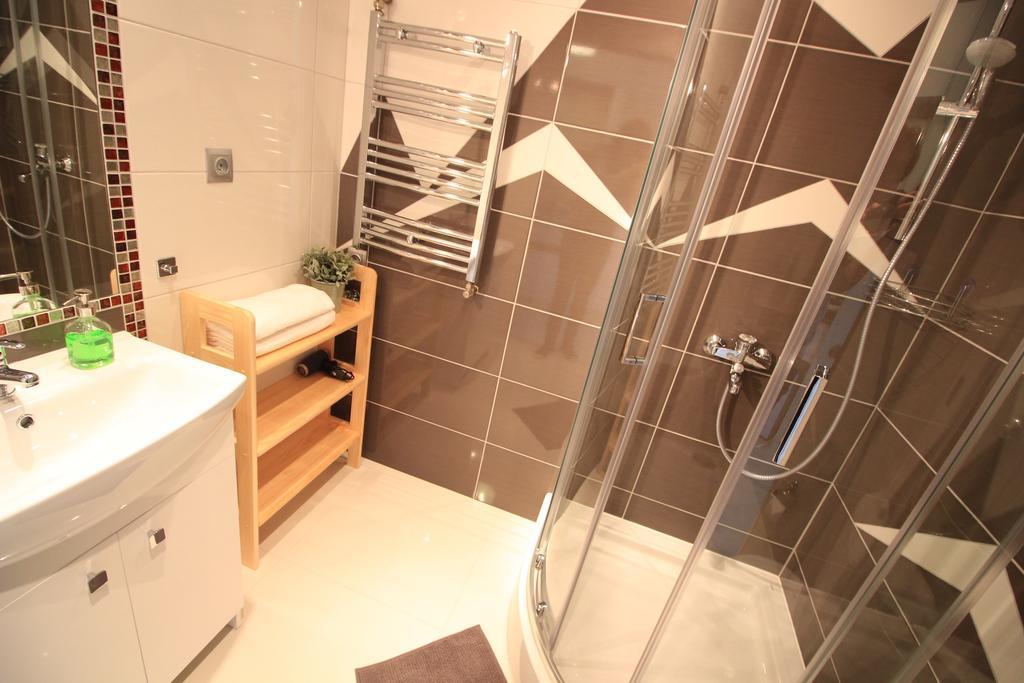 Apartament Bazatatry Sabala Apartment ซาโกปาเน ภายนอก รูปภาพ